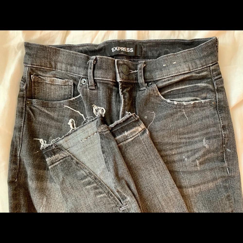 Express distressed black high rise ankle jean